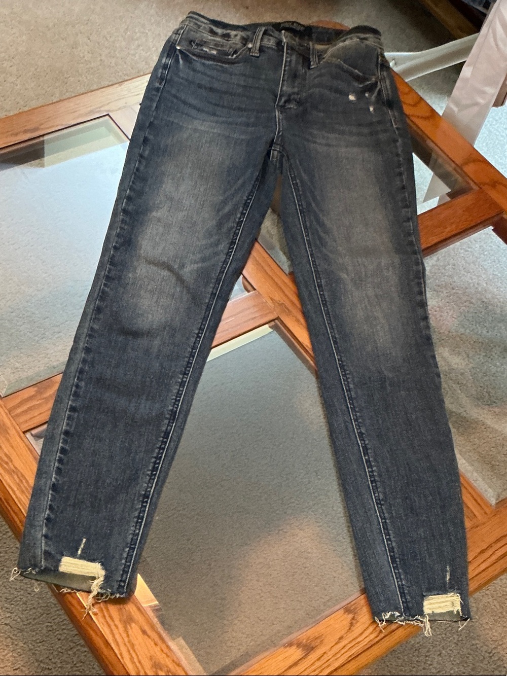 Judy Blue Dark Wash Skinny Jeans with Distressed Hem